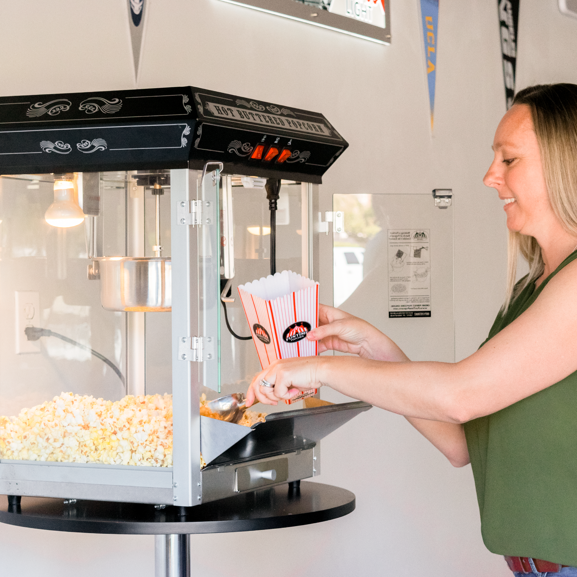 FunTime FT860CB 8oz Premium Black Popcorn Popper Machine Maker FunTime FT860CB 8oz Premium Black Popcorn Popper Machine Maker